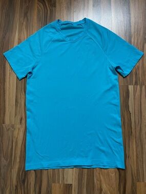Lululemon Men’s Vent Tech Short Sleeve Shirt Aqua Blue